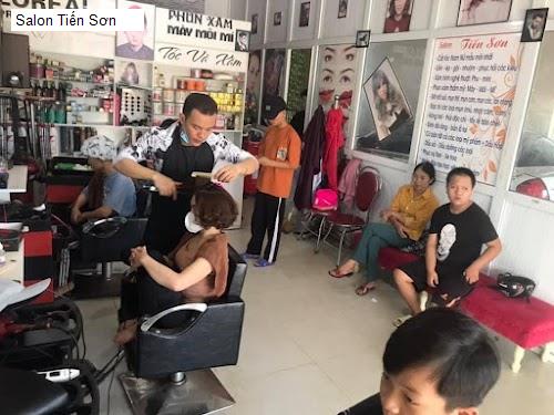 Salon Tiến Sơn